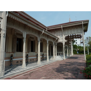 Picture Thailand Bangkok Vimanmek Palace 2011-01 51 - Sightseeing Vimanmek Palace