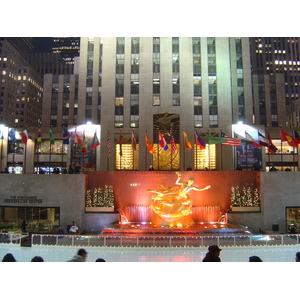 Picture United States New York Rockefeller Center 2006-03 3 - Flight Rockefeller Center