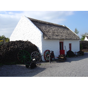 Picture Ireland Kerry Bog village 2004-05 8 - Car Kerry Bog village