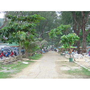 Picture Thailand Phuket Surin Beach 2005-12 1 - Trail Surin Beach