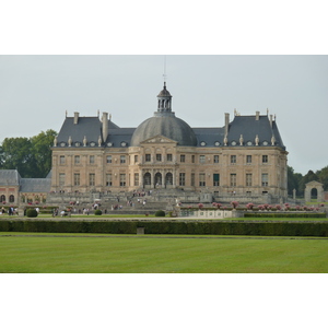 Picture France Vaux Le Vicomte Castle Vaux Le Vicomte Gardens 2010-09 16 - Car Vaux Le Vicomte Gardens