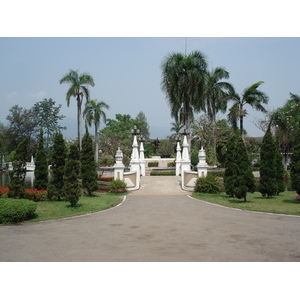 Picture Thailand Chiang Mai Inside Canal Buak Had Park 2006-04 1 - Perspective Buak Had Park