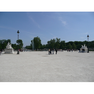 Picture France Paris Garden of Tuileries 2007-05 59 - Flight Garden of Tuileries