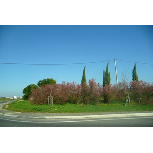 Picture France Provence Baux de Provence to Tarascon road 2008-04 1 - Car Rental Baux de Provence to Tarascon road