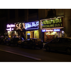 Picture France Paris Pigalle by night 2007-07 0 - View Pigalle by night