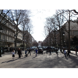 Picture France Paris 8th Arrondissement Monceau Garden 2006-03 52 - Road Monceau Garden