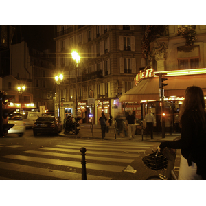 Picture France Paris Pigalle by night 2007-07 22 - Perspective Pigalle by night