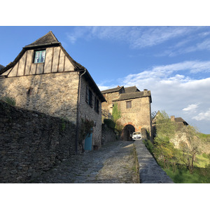 Picture France Conques 2018-04 59 - Perspective Conques