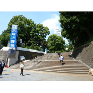 Picture Japan Tokyo Ueno 2010-06 39 - Photographers Ueno