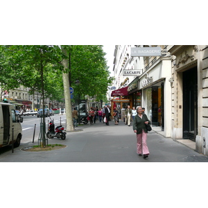 Picture France Paris 8th Arrondissement Rue Tronchet 2007-05 16 - Photographer Rue Tronchet