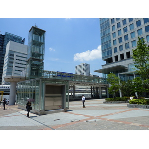 Picture Japan Tokyo Shiodome 2010-06 8 - Store Shiodome