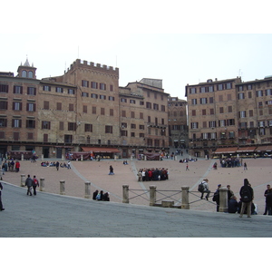 Picture Italy Siena 2004-03 21 - Tourist Siena