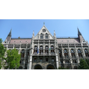 Picture Hungary Budapest Budapest Parliament 2007-06 11 - Flight Budapest Parliament