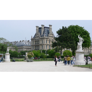 Picture France Paris Garden of Tuileries 2007-05 180 - Flight Garden of Tuileries