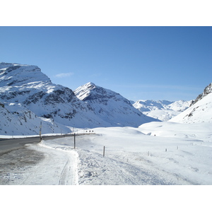 Picture Swiss Chur to St Moritz Road 2007-01 24 - Flights Chur to St Moritz Road