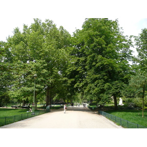 Picture France Paris Monceau Garden 2007-06 23 - Sight Monceau Garden