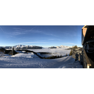 Picture France La Clusaz 2017-12 31 - Car La Clusaz