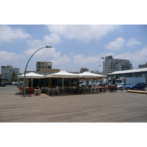 Picture Israel Tel Aviv Tel Aviv Harbor 2007-06 69 - Car Tel Aviv Harbor