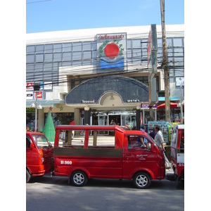 Picture Thailand Phuket Patong Beach Road 2005-12 51 - Photos Beach Road