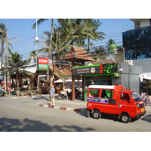 Picture Thailand Phuket Patong Beach Road 2005-12 35 - Photographer Beach Road