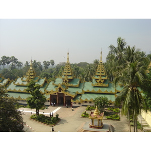 Picture Myanmar Yangon Shwedagon Pagoda 2005-01 51 - Sightseeing Shwedagon Pagoda