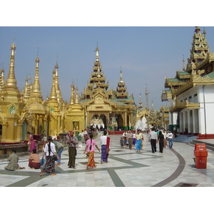 Picture Myanmar Yangon Shwedagon Pagoda 2005-01 45 - Picture Shwedagon Pagoda