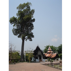 Picture Thailand Chiang Mai Inside Canal Wat Chediluang Varaviharn temple 2006-04 1 - Travel Wat Chediluang Varaviharn temple