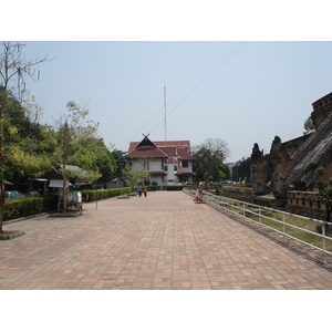 Picture Thailand Chiang Mai Inside Canal Wat Chediluang Varaviharn temple 2006-04 22 - Trips Wat Chediluang Varaviharn temple