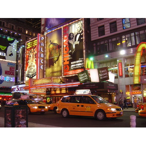 Picture United States New York Time Square 2006-03 55 - Photographers Time Square