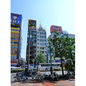 Picture Japan Tokyo Shinjuku 2010-06 38 - Road Shinjuku