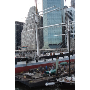 Picture United States New York South Street seaport 2006-03 36 - Perspective South Street seaport