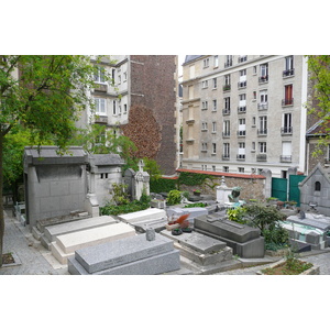 Picture France Paris St. Vincent Cemetery 2007-06 19 - Flight St. Vincent Cemetery