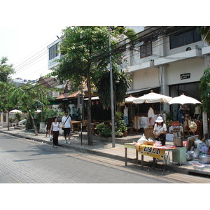 Picture Thailand Chiang Mai Inside Canal Rad Cha Dom Nurn (Walking Street) 2006-04 10 - Pictures Rad Cha Dom Nurn (Walking Street)