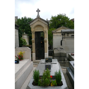 Picture France Paris St. Vincent Cemetery 2007-06 33 - View St. Vincent Cemetery