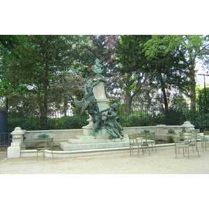 Picture France Paris Luxembourg Garden 2007-04 146 - Photographer Luxembourg Garden