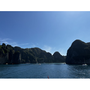 Picture Thailand Phuket to Ko Phi Phi Ferry 2021-12 78 - Perspective Phuket to Ko Phi Phi Ferry