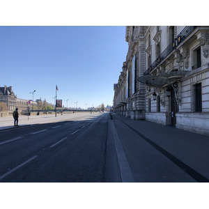 Picture France Paris lockdown 2020-04 16 - Car Rental Paris lockdown