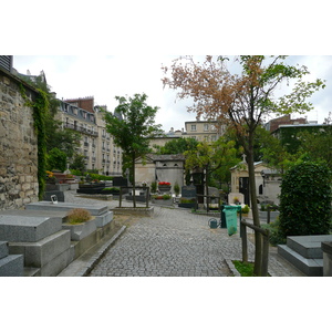 Picture France Paris St. Vincent Cemetery 2007-06 10 - Road St. Vincent Cemetery