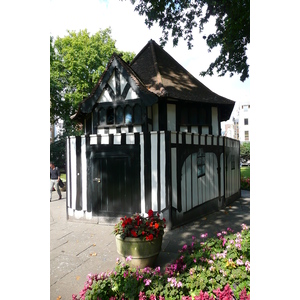 Picture United Kingdom London Soho Square 2007-09 36 - Flights Soho Square