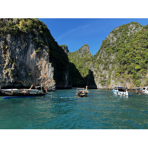 Picture Thailand Ko Phi Phi Ley 2021-12 104 - Shopping Mall Ko Phi Phi Ley