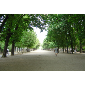 Picture France Paris Luxembourg Garden 2007-04 13 - Flight Luxembourg Garden