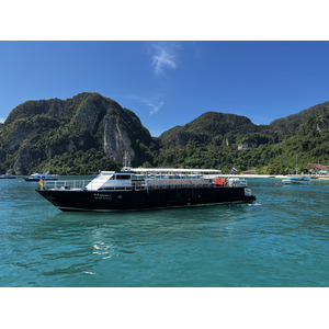 Picture Thailand Phuket to Ko Phi Phi Ferry 2021-12 13 - Shopping Mall Phuket to Ko Phi Phi Ferry