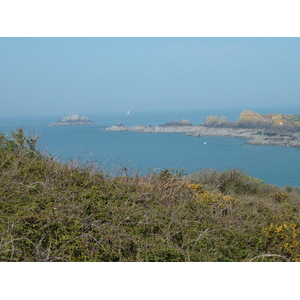 Picture France Grouin Point 2010-04 16 - Car Rental Grouin Point