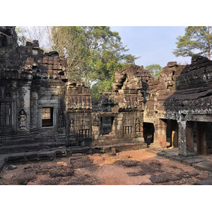 Picture Cambodia Siem Reap Banteay Kdei 2023-01 26 - Shopping Mall Banteay Kdei