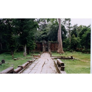 Picture Cambodia Angkor 1996-06 31 - Sightseeing Angkor