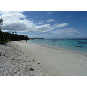 Picture New Caledonia Lifou Mu 2010-05 15 - Road Mu