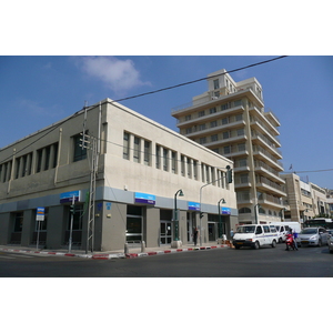 Picture Israel Tel Aviv Yerushalyim Street 2007-06 14 - Photographers Yerushalyim Street