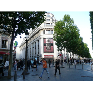 Picture France Paris Champs Elysees 2007-04 157 - Photographer Champs Elysees