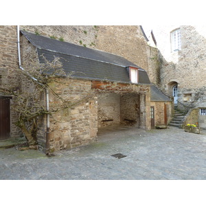 Picture France Dinan 2010-04 49 - Perspective Dinan