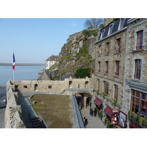 Picture France Mont St Michel 2010-04 193 - Road Mont St Michel